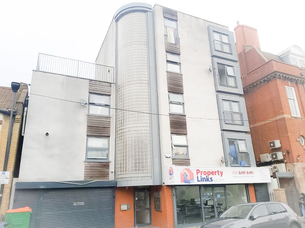 1 bed flat for sale in St. Georges Road, London E7, £230,000