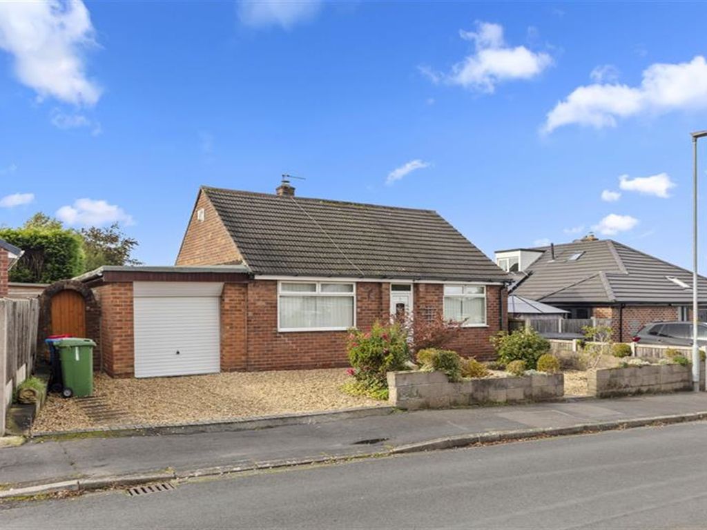 3 bed detached bungalow for sale in Lyme Grove, Lymm WA13, £375,000