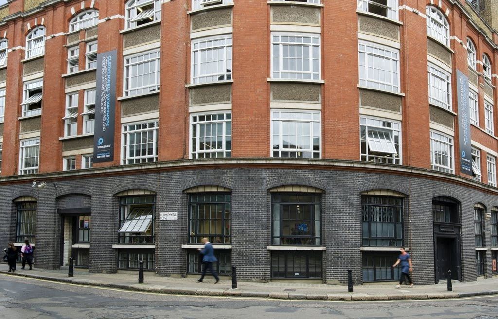 Office to let in Clerkenwell Close, London EC1R, £500 pa