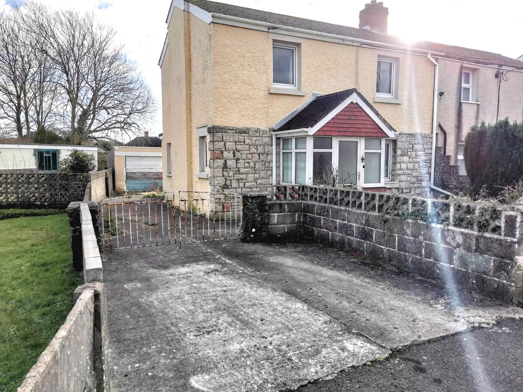 3 bed semi-detached house for sale in Green Circle, Bridgend CF33, £124,950