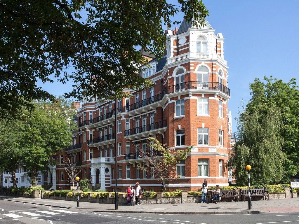 1 bed flat to rent in Neville Court, Abbey Road NW8, £2,492 pcm