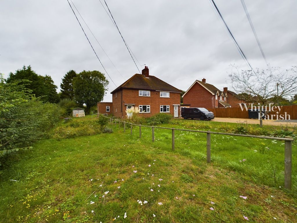3 bed semi-detached house for sale in Low Street, Oakley, Diss IP21, £220,000