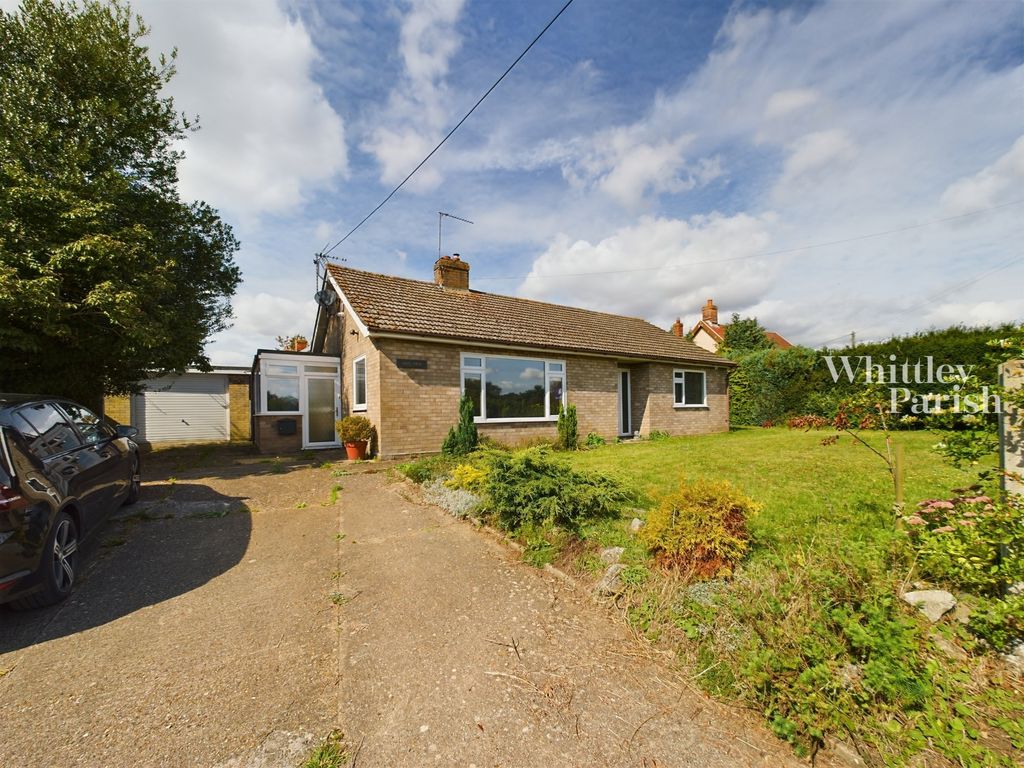 3 bed bungalow for sale in The Ling, Wortham, Diss IP22, £350,000