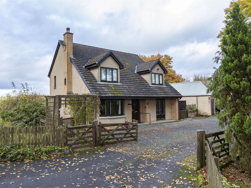 5 bed detached house for sale in Lilliard, Nr Ancrum, Jedburgh TD8, £375,000