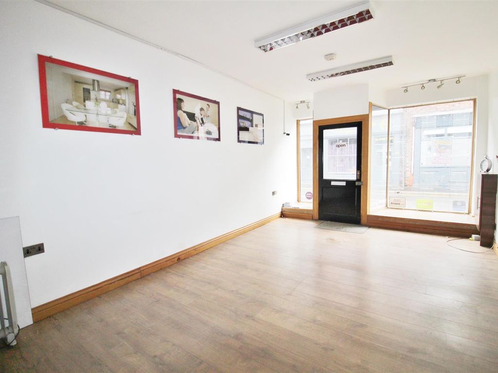 Commercial property to let in New Street, Selby YO8, £6,600 pa