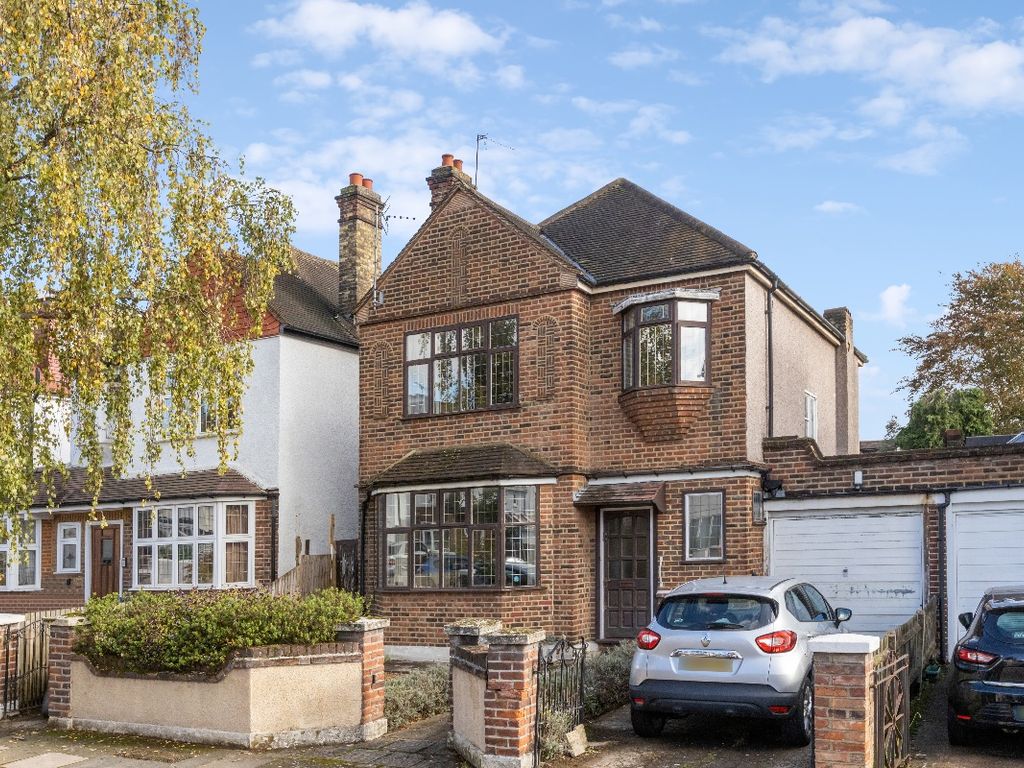 4 bed detached house for sale in Lowther Road, London SW13, £1,850,000