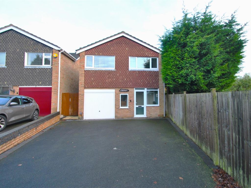 3 bed detached house for sale in Knutswood Close, Billesley, Birmingham B13, £340,000