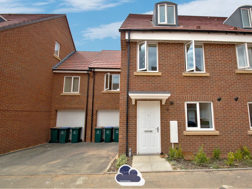 4 bed semi-detached house to rent in Signals Drive, Coventry CV3, £1,350 pcm