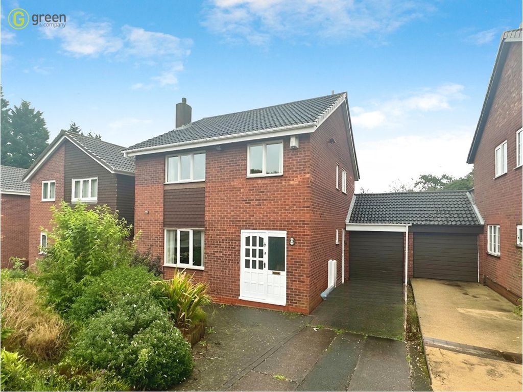 4 bed link-detached house for sale in Corncrake Close, Sutton Coldfield B72, £350,000