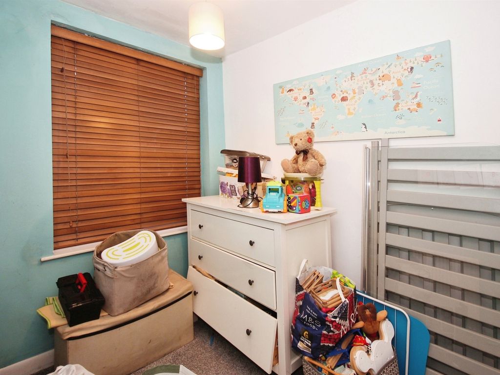 2 bed maisonette for sale in Dulverton Avenue, Chapelfields, Coventry CV5, £130,000