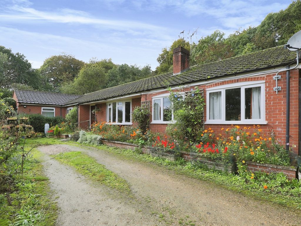 5 bed detached bungalow for sale in Bowling Green Cottage Hillside, Martley, Worcester WR6, £850,000