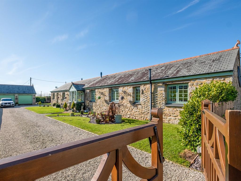 3 bed barn conversion for sale in Porkellis, Helston TR13, £550,000