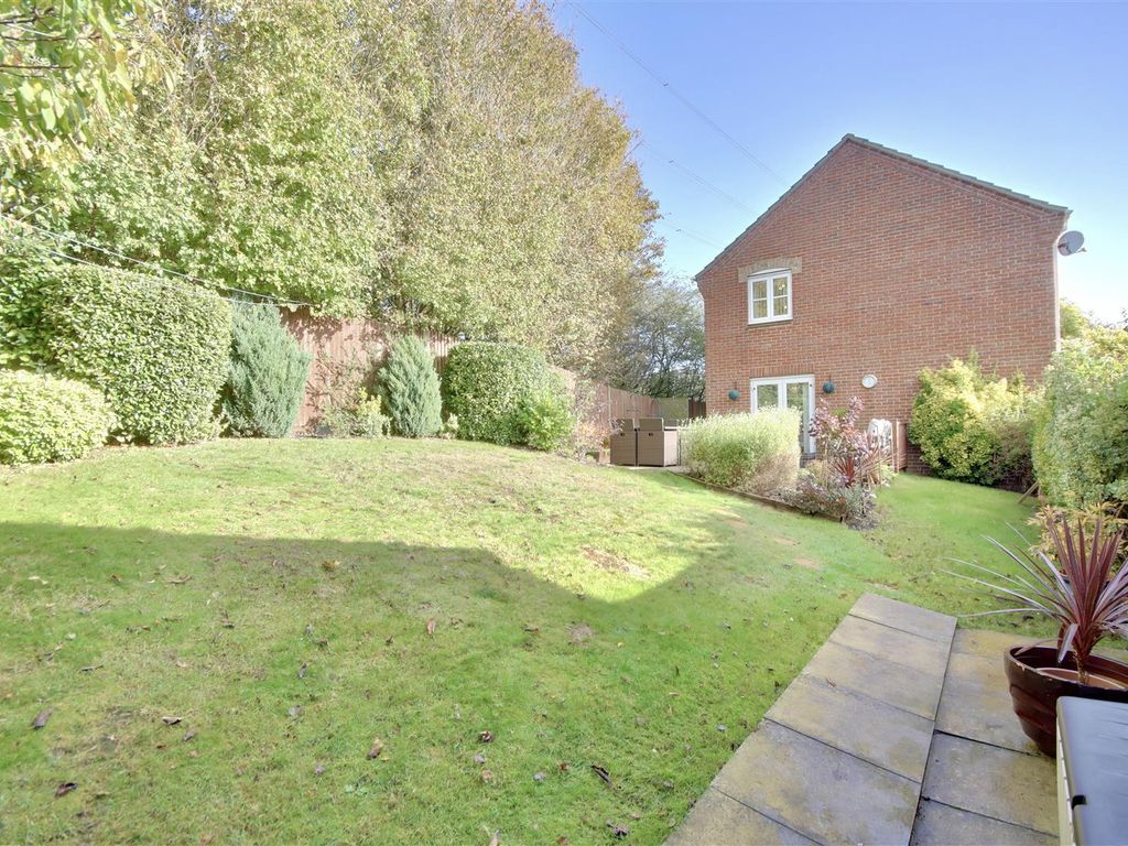 4 bed detached house for sale in Caer Peris View, Fareham PO16, £525,000