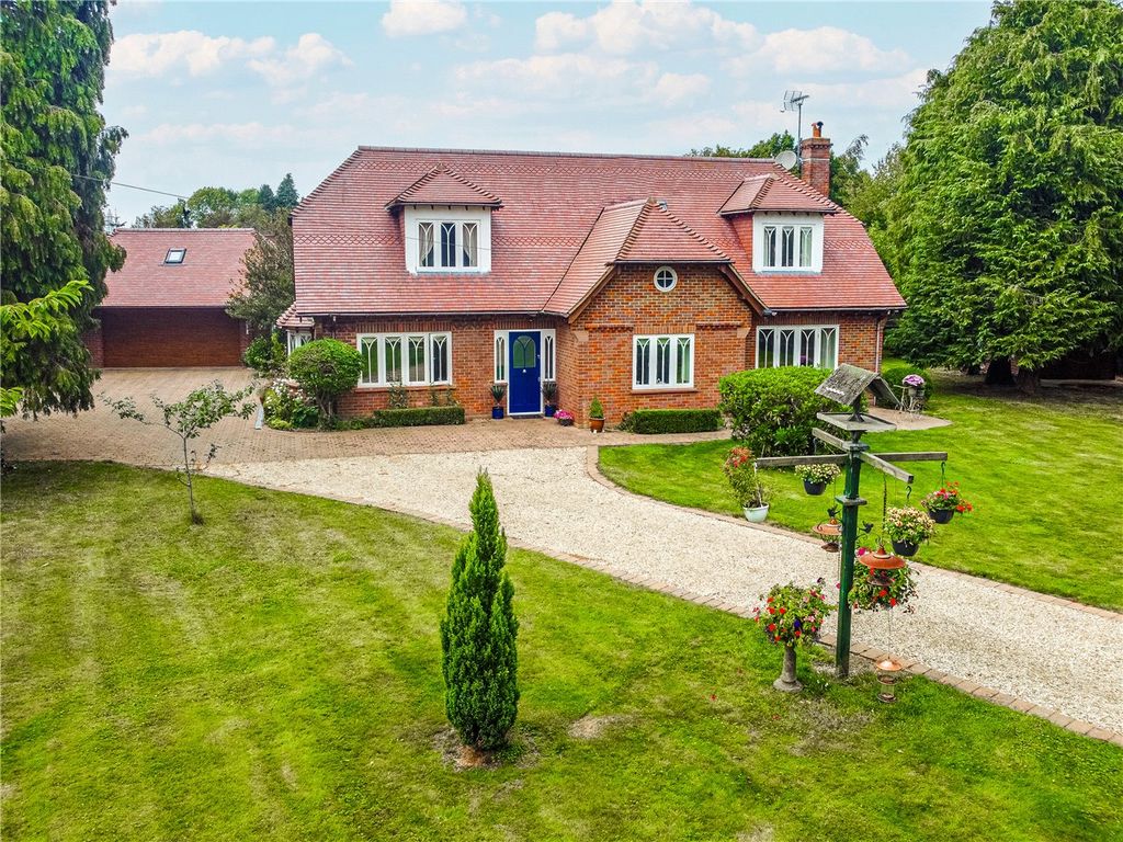3 bed detached house for sale in Orchard Leigh, Chesham HP5, £1,250,000