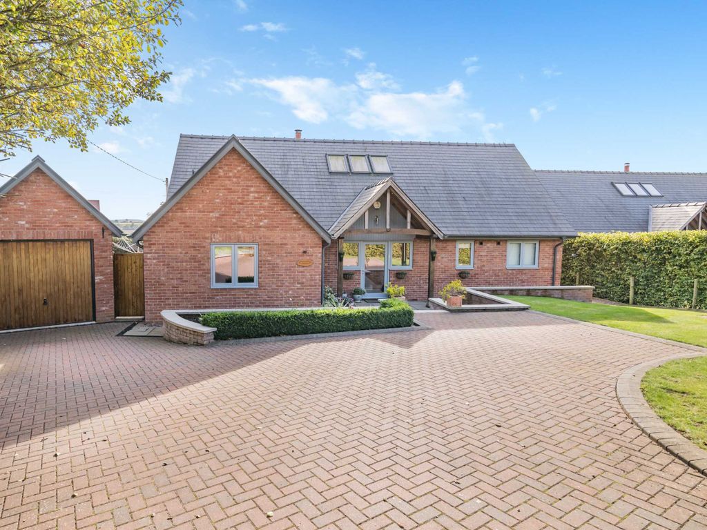 3 bed detached house for sale in Three Ashes, Hereford HR2, £550,000