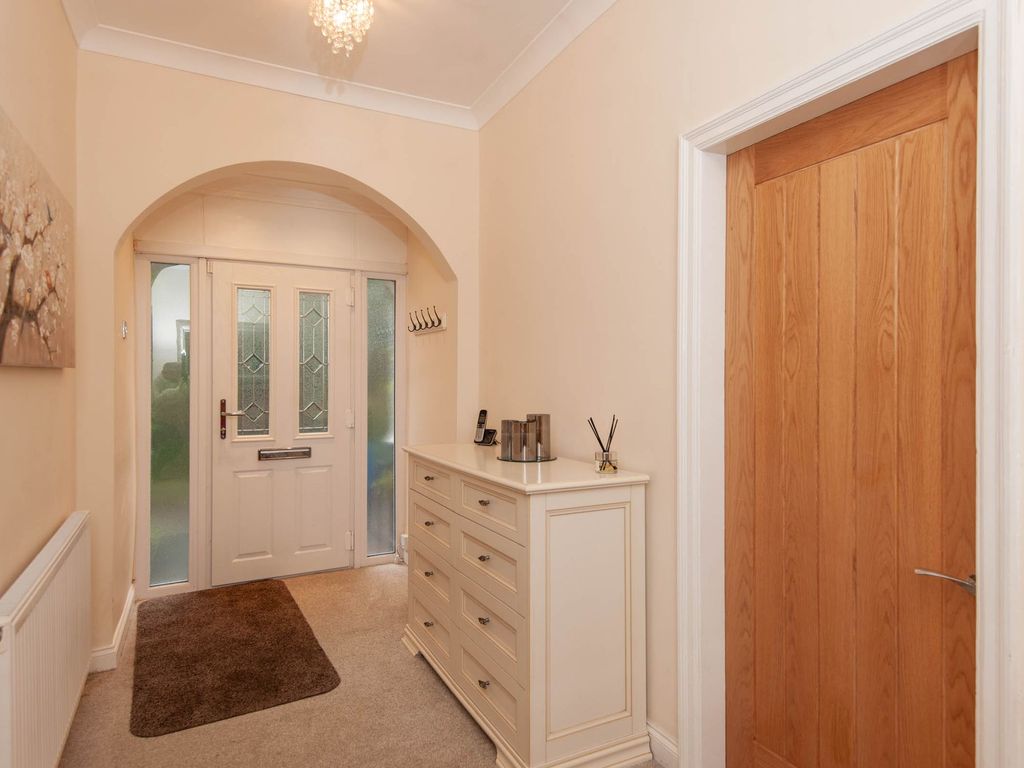 2 bed detached house for sale in Handley Road, New Whittington S43, £260,000