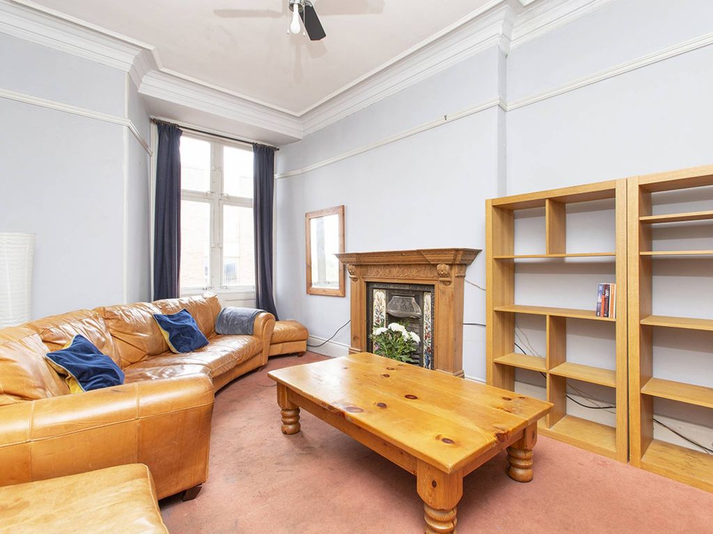 1 bed flat for sale in Govan Road, Glasgow G51, £94,999