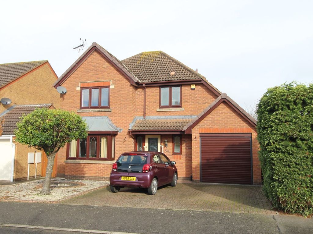 4 bed detached house for sale in Lilac Drive, Lutterworth LE17, £415,000