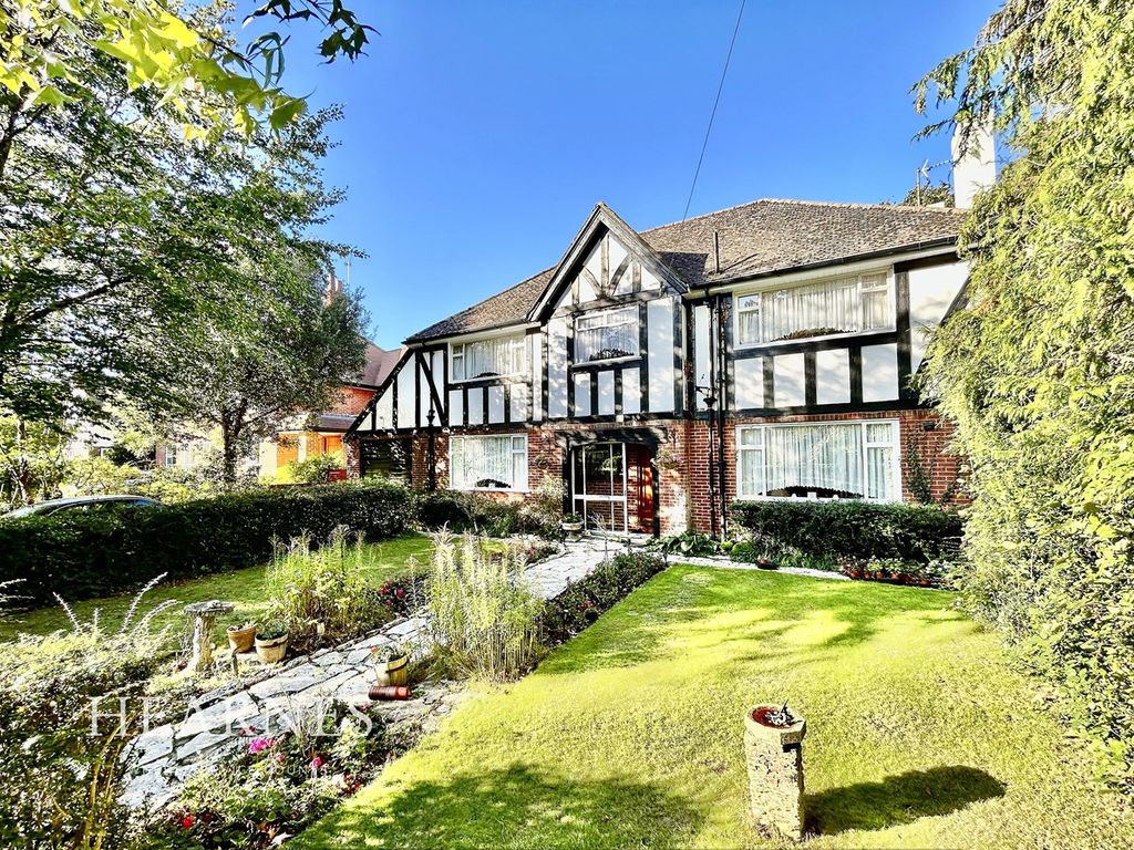 5 bed detached house for sale in East Avenue, Talbot Woods, Bournemouth BH3, £1,250,000
