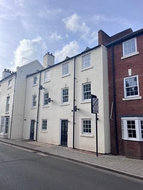 1 bed flat for sale in Park Street, Shifnal TF11, £135,000