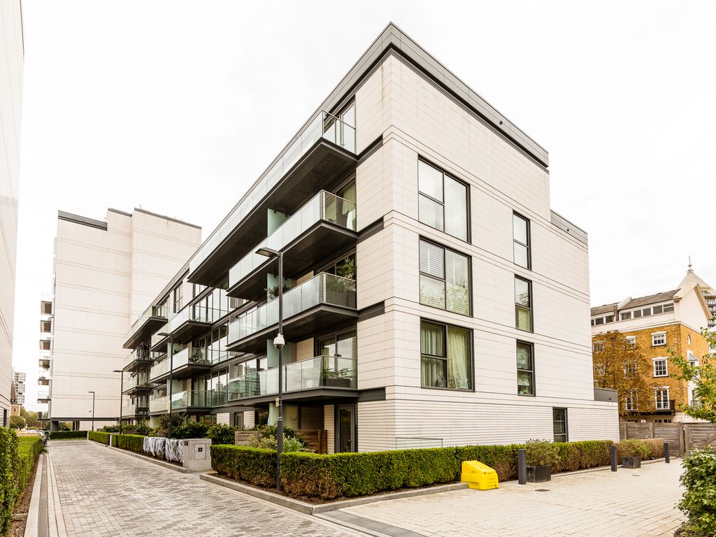 4 bed flat to rent in Claydon House, Chelsea Waterfront Drive, London SW10, £19,600 pcm