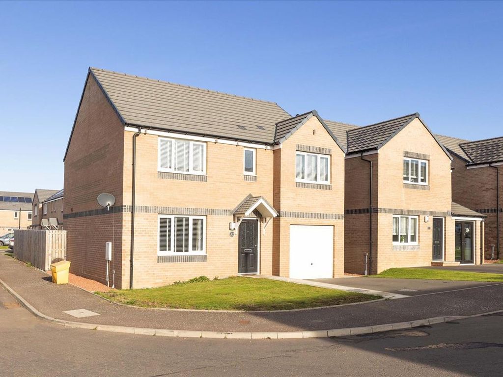 4 bed detached house for sale in 32 Limefield Gardens, Gorebridge EH23, £300,000