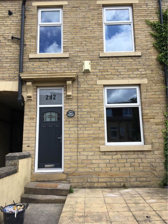 2 bed terraced house for sale in Girlington Road, Bradford BD8, £84,500