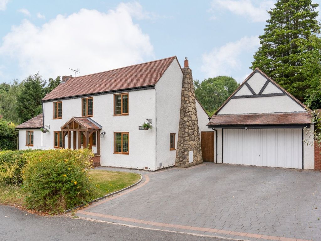 4 bed detached house for sale in Dale Hill, Blackwell B60, £825,000