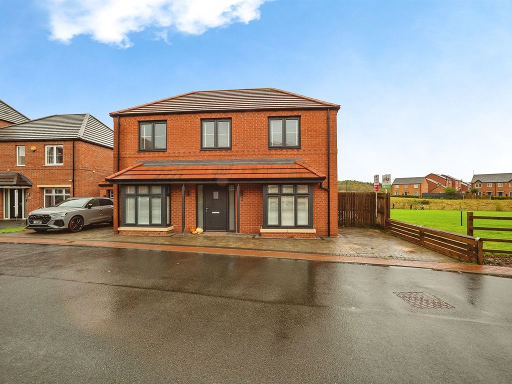 4 bed detached house for sale in Cygnet Drive, Mexborough S64, £350,000