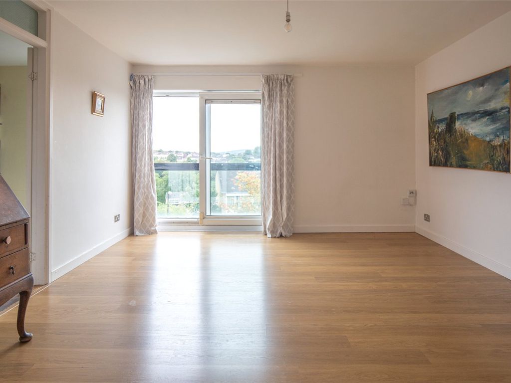 2 bed flat for sale in Trendlewood Park, Bristol BS16, £220,000