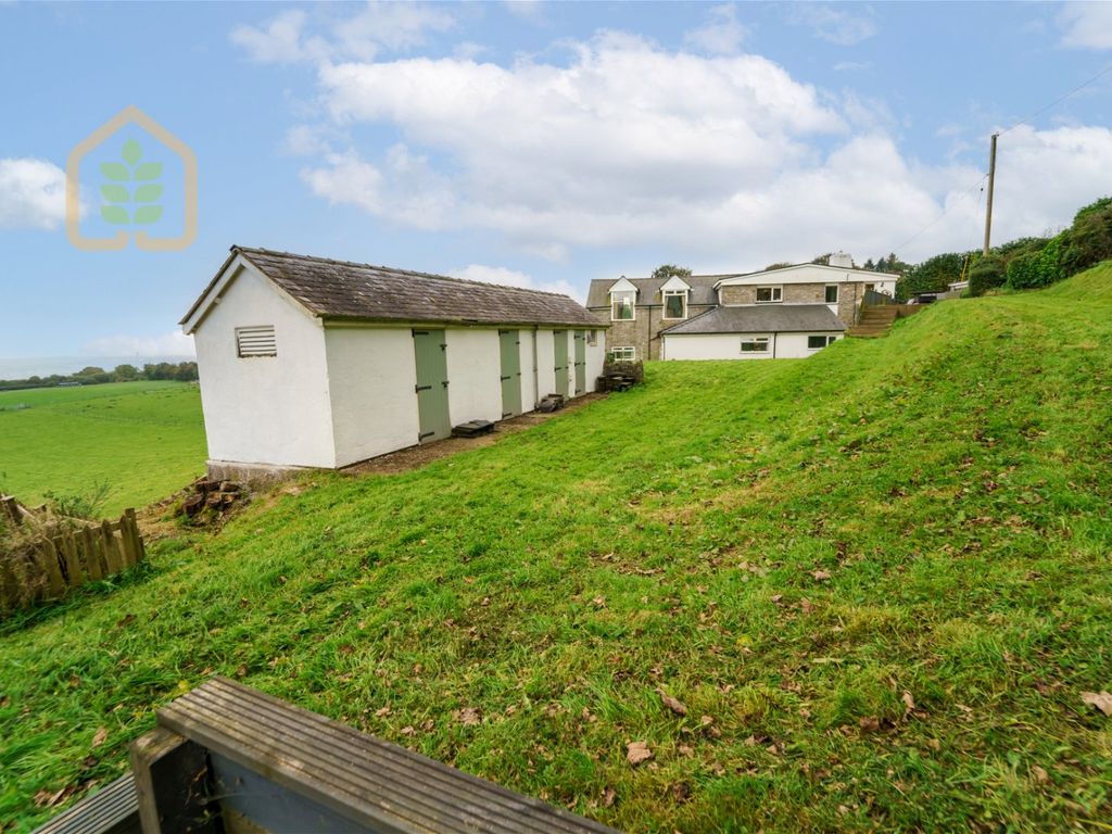 6 bed detached house for sale in Glyndwr Road, Gwernymynydd, Mold CH7, £850,000