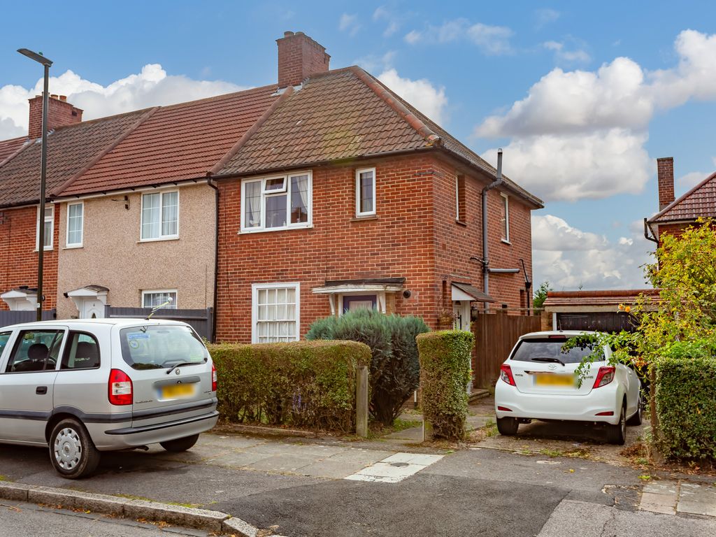 1 bed maisonette for sale in Flaxley Road, Morden SM4, £210,000