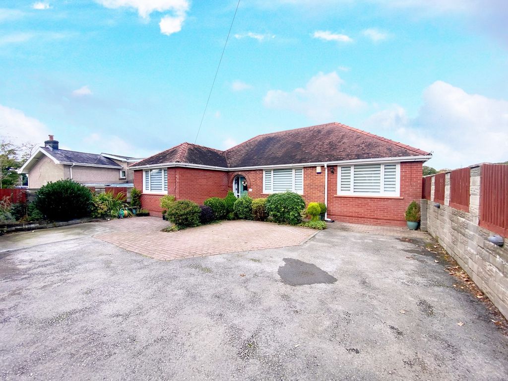 3 bed detached bungalow for sale in Heol Las, Birchgrove, Swansea, City And County Of Swansea. SA7, £330,000