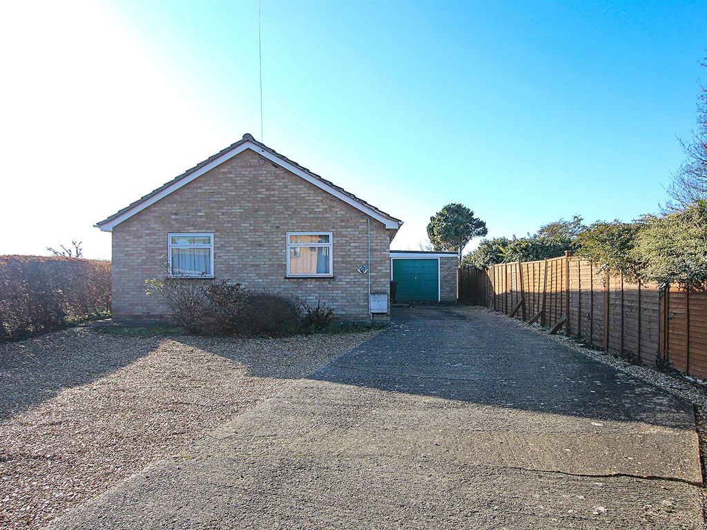 3 bed detached bungalow for sale in Pound Lane, Isleham, Ely CB7, £300,000
