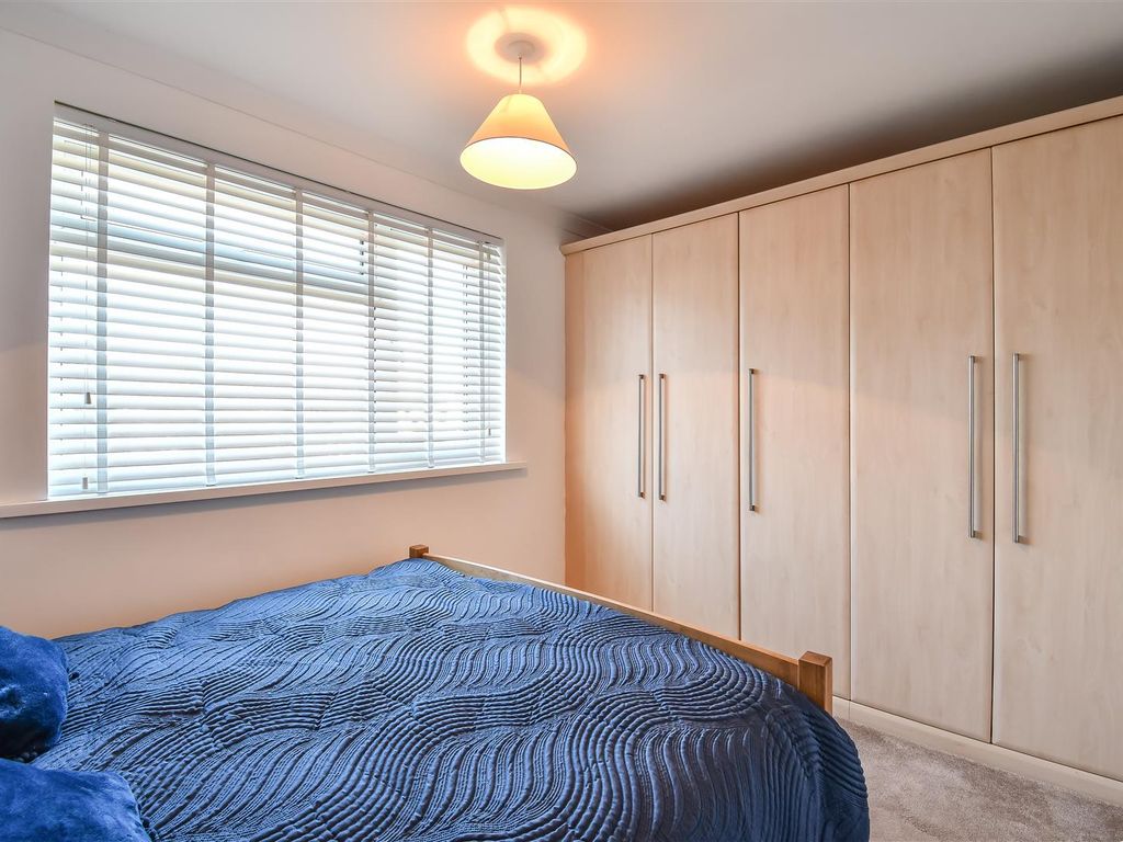 2 bed end terrace house for sale in Meadowcroft, Rhoose, Barry CF62, £252,500