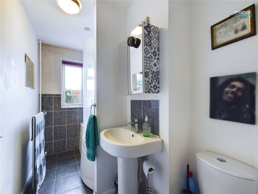 1 bed flat for sale in Hove Street, Hove, East Sussex BN3, £285,000