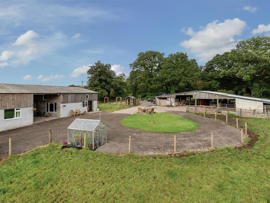4 bed farmhouse for sale in Churchinford, Taunton, Devon TA3, £575,000