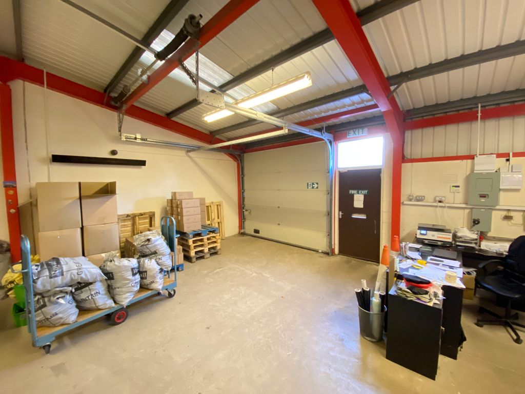Industrial to let in Unit B Scott Way, Pearce Avenue, West Pitkerro Indstrial Estate, Dundee DD5, £7,500 pa