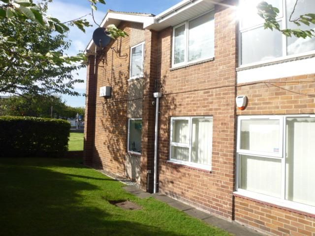 1 bed flat for sale in Ridsdale Close, Seaton Delaval, Whitley Bay NE25, £45,000