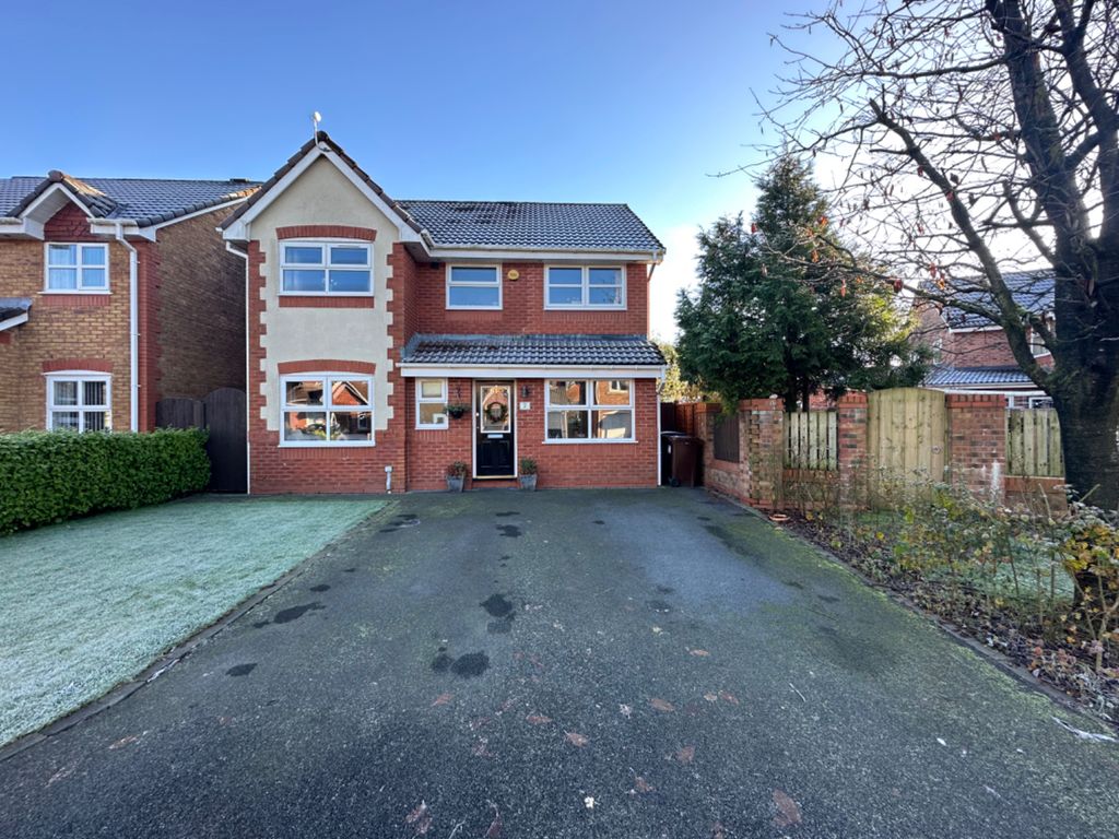 4 bed detached house for sale in Pendle Hill Close, Grimsargh, Preston PR2, £289,000