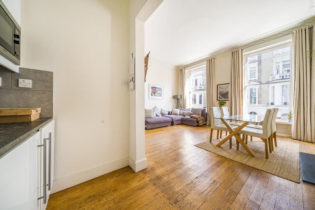 1 bed flat for sale in Campden Hill Gardens, Notting Hill W8, £750,000