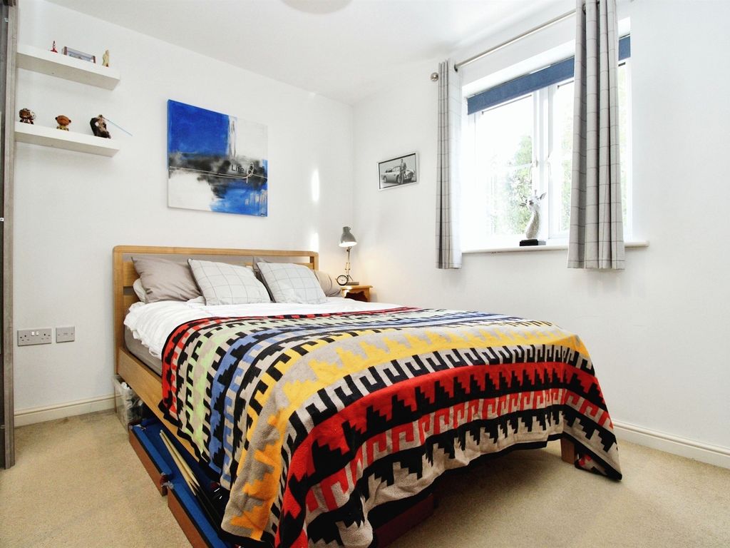 1 bed flat for sale in Wyncliffe Gardens, Pentwyn, Cardiff CF23, £130,000