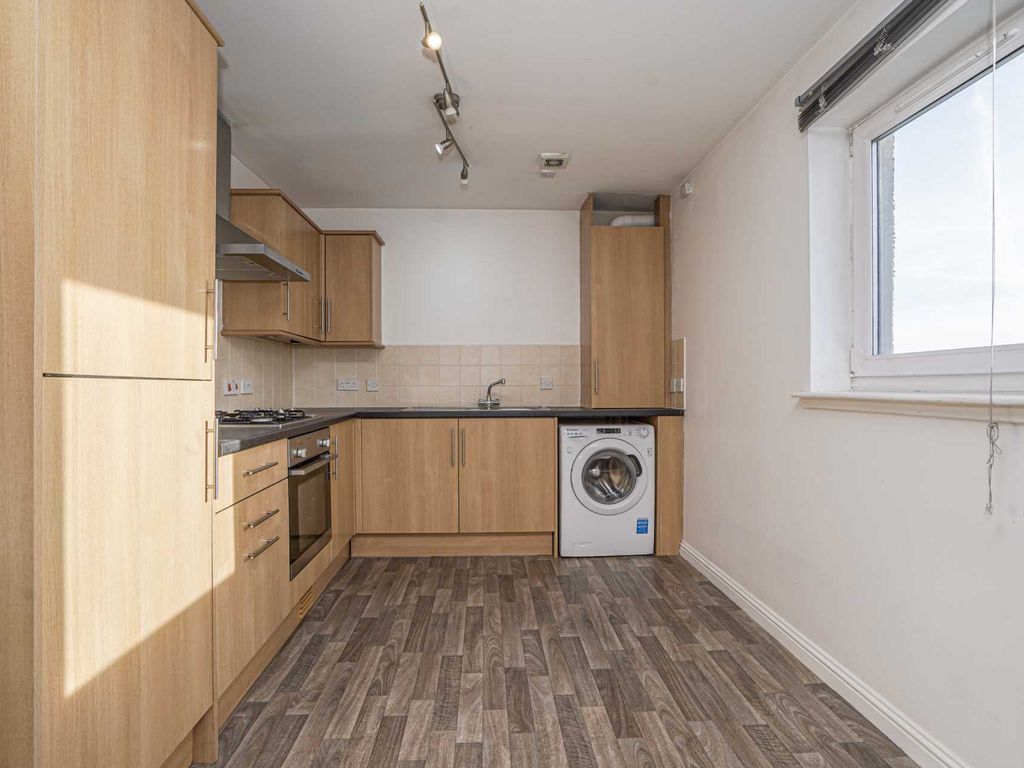 2 bed flat for sale in Cumlodden Drive, Maryhill G20, £89,950