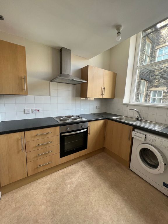 1 bed flat for sale in Croft Street, Dewsbury WF13, £45,000