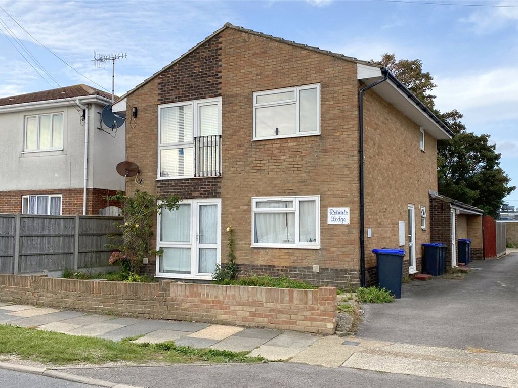 1 bed flat for sale in Roberts Lodge, Roberts Road, Lancing, West Sussex BN15, £200,000