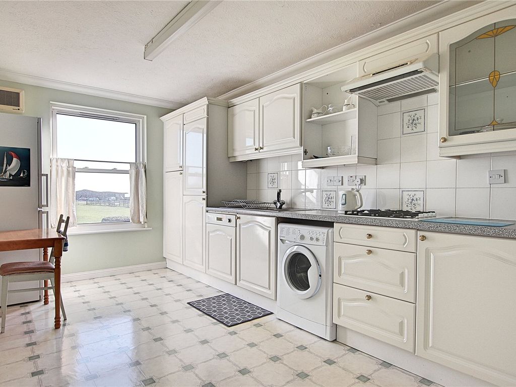 2 bed flat for sale in Beach Crescent, Littlehampton, West Sussex BN17, £385,000