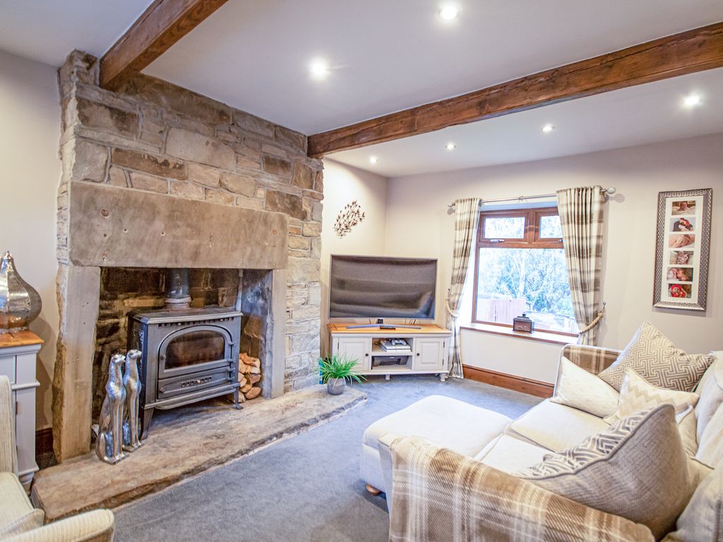 2 bed end terrace house for sale in Stoney Cross Street, Huddersfield HD4, £180,000