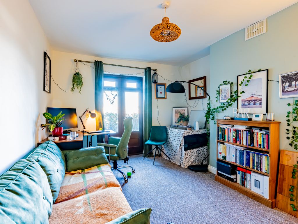 1 bed flat for sale in Richmond Street, Totterdown, Bristol BS3, £240,000