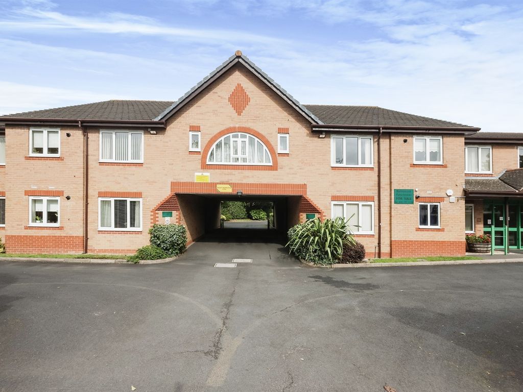 2 bed flat for sale in Ulleries Road, Solihull B92, £110,000