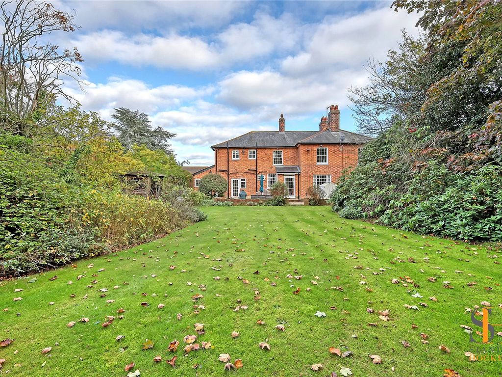 6 bed country house for sale in Heath Road, Ramsden Heath, Billericay, Essex CM11, £1,500,000